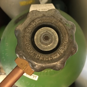 Torch oxygen cylinder valve
